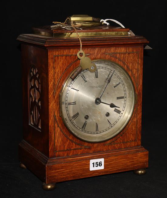 Hampton & Sons. An Edwardian eight day mantel clock